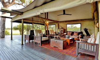 Rhino Walking Safaris