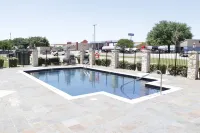 Hampton Inn Seguin - piscina