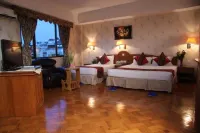 Excel Treasure Hotel Hotel a Kamayut