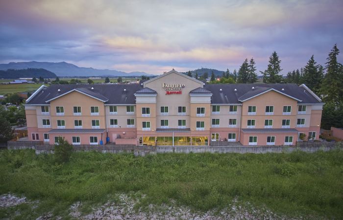 Fairfield Inn & Suites Burlington