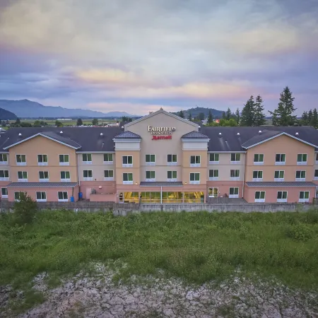 Fairfield Inn & Suites Burlington