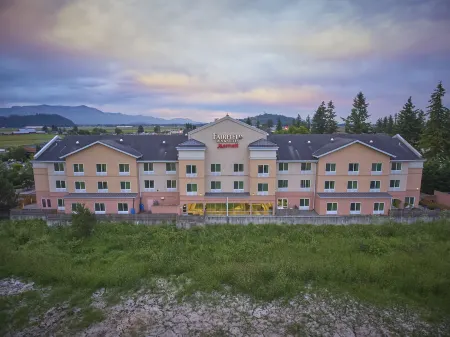 Fairfield Inn & Suites Burlington Отели в г. Седро-Вулли