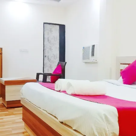 Hotel Keshav
