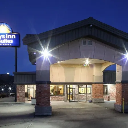 Days Inn & Suites by Wyndham Trinidad