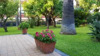 Marigré Beautiful House Sun, Sea with Solarium Wooden Walkway, Terrace&Garden.