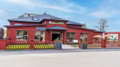 Slottsgården Hotell & Restaurang โรงแรมใน