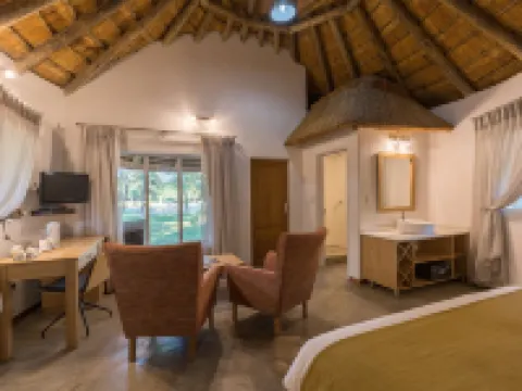 Sefapane Lodge and Safaris Hotels in Phalaborwa