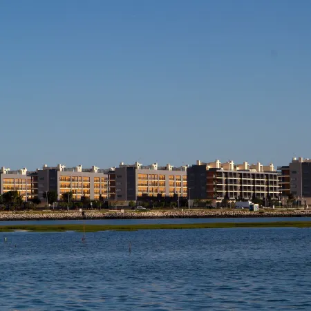 Real Marina Residence