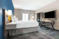 Comfort Inn & Suites Destin Near Henderson Beach