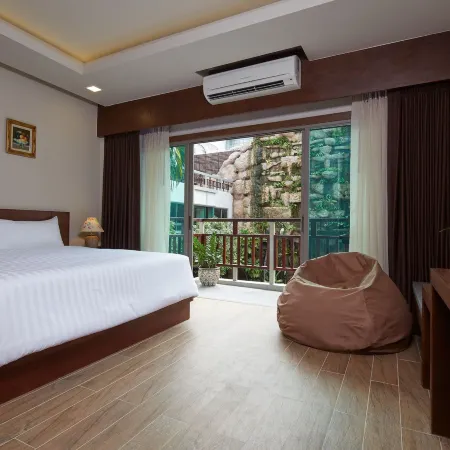 The Agate Pattaya Boutique Resort Отели рядом с достопримечательностью «Хат Донгтан»