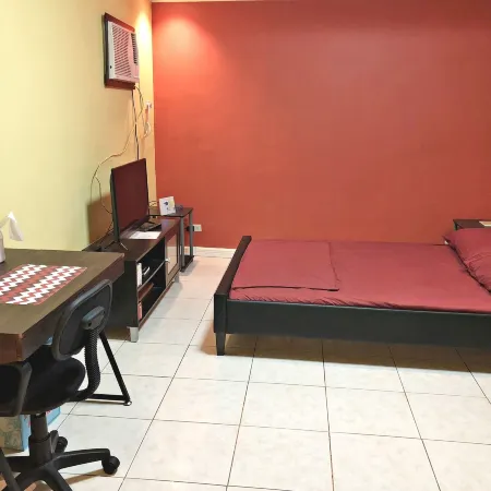 Kalayaan Transient House