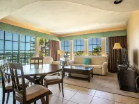Sea Shells Beach Club Hotels near Sun Splash Park