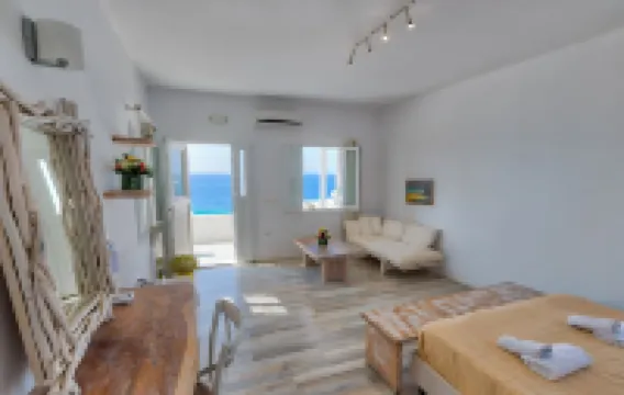 With-Inn Mykonos Suites