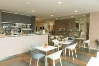 赫利奧斯飯店 - 精品