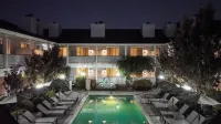 SONOMA VALLEY INN, TAPESTRY COLLECTION BY HILTON - Swimmingpools