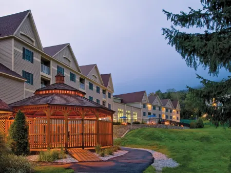 Club Wyndham Bentley Brook Отели в г. Ханкок