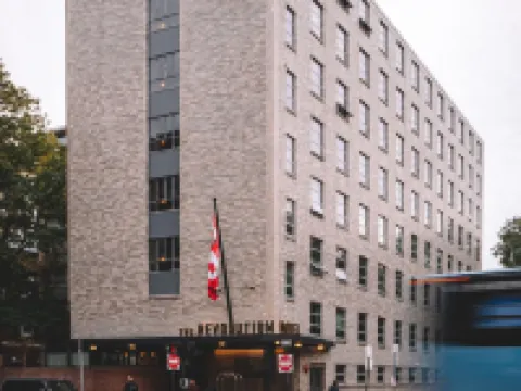 โรงแรมเดอะเรโวลูชั่น โรงแรมในบอสตัน