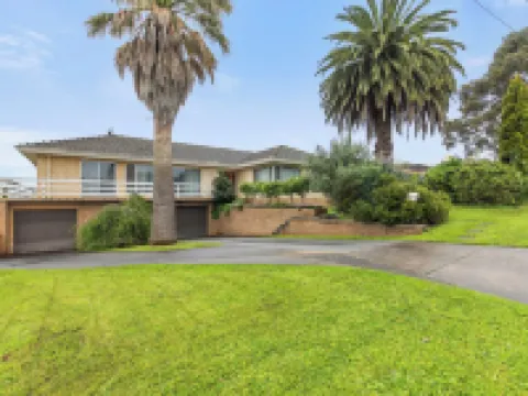 The Commodore Hotels in Mount Gambier