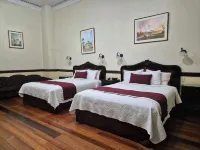 Hotel Santo Tomas / Historical Property Hotels near San José Central Market