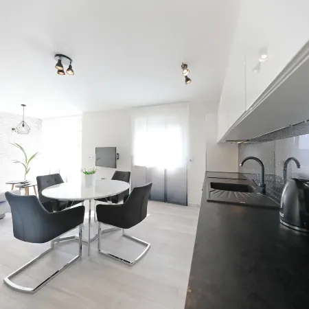Luxury Majpruz Suites