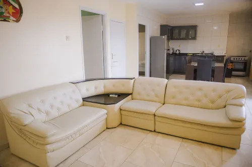 Happy Holidays Style Residences - Homestays