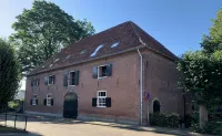 Hotel Napoleonschuur Hotel a Maurik