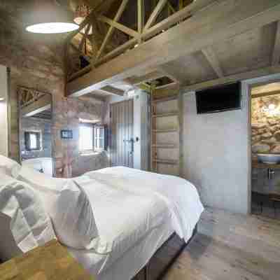 Tainaron Blue Retreat Rooms