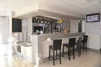 Hôtel le Pavillon de Saint-Lô - Anciennement Lunotel Hotels in Litteau