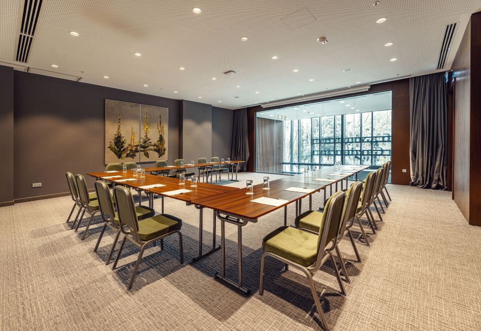 2. 힐튼 가든 인 ..