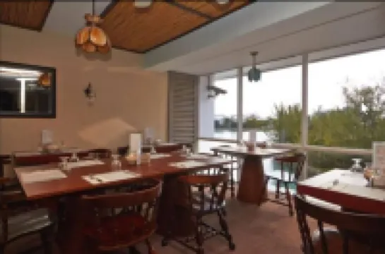 巴哈梅布爾海峽旅館飯店