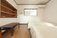 Guesthouse Meguruya Hotels in Maibara
