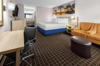 Quality Inn Waycross - Pools