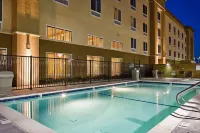Hampton Inn & Suites Pittsburg - parking