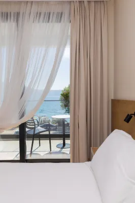 B&B Champagne, Vlore Bay - Bed and Breakfasts