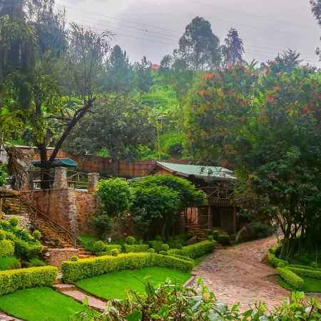Bunyonyi Overland Resort