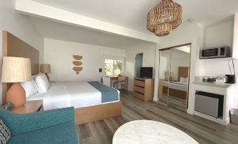 Capri Laguna on the Beach - A Boutique Hotel