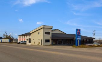 Motel 6 Kerrobert, SK