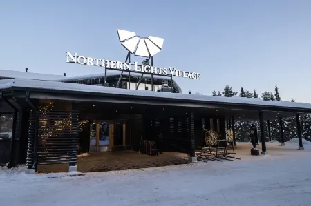 Northern Lights Village Pyhä Отели рядом с достопримечательностью «Kairosmaja»