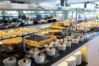 Hotel Neptun Beach - breakfast
