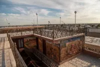 Suzangaron Boutique Hotel