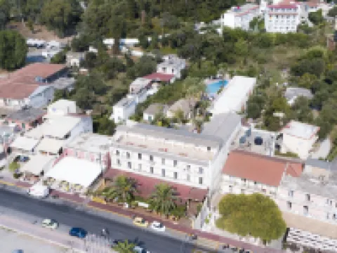 Ipsos di Mare Hotels in Feakes