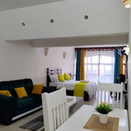 Lux Suites Golden Sun Studio Apartments