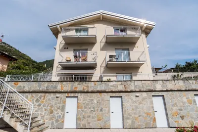 Ossuccio Island View - by Myhomeincomo Hoteles cerca de Villa Carlotta