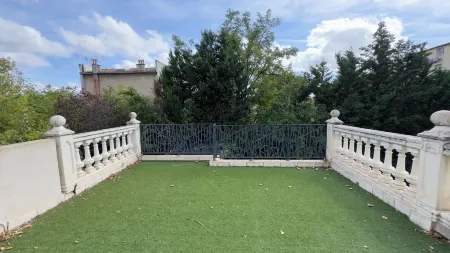 Villa Piscine Confort, Barbecue Отели в г. Буше-дю-Рон