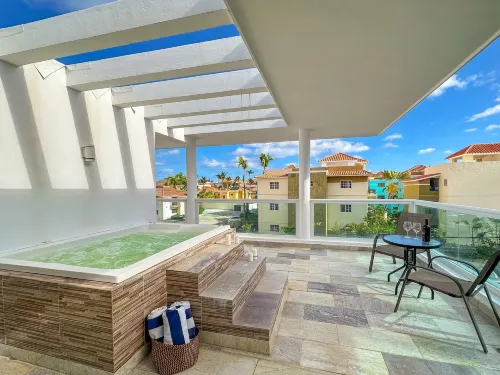 Incredible 3 Br Penthouse w BBQ & Jacuzzi - Bintang 2