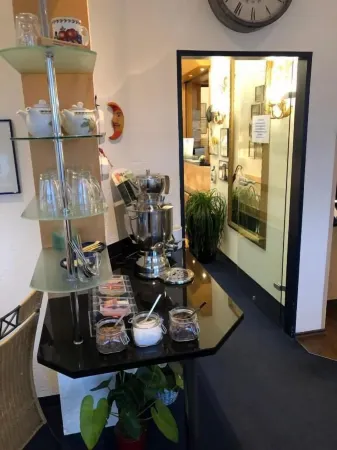 Hotel Peterchens Mondfahrt Отели в г. Фульда