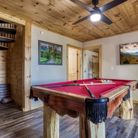Smoky Lake Retreat 3 Bedroom Cabin by Redawning