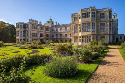 Holiday Inn Express Cambridge-Duxford M11, Jct.10 Hotels near Abbey College Cambridge