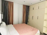 Stunning Penthouse With Sea, Mountain & City Views Central Kobuleti This Elegant Отели рядом с достопримечательностью «ქობულეთის ცენტრალური პარკი»