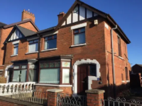 Crumlin Road Town House